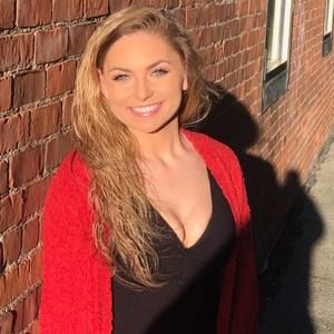 Meet your Posher, Riley